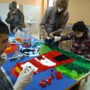 Художничката Лора Янева вдъхнови младежи да създадат цветни арт мозайки  