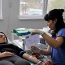 Ученици от бургаска гимназия първи дариха кръв за нуждаещи се в УМБАЛ