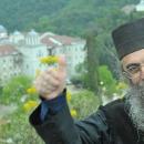 Зов за помощ: Отец от Зографския манастир се нуждае от лечение