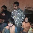 Милостиви хора загряха телефона на кмета на Вирове, искат да дарят на 11-те деца без майка