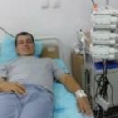 Млад пожарникар се нуждае от помощ, за да живее! 