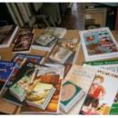 Даряват книги за над 3000 лв. на библиотека и училище в Кюстендил