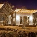 Приятели си построиха град, за да остареят заедно