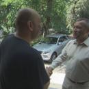 Мъж откри пари и ги върна, собственикът им пък ги дари