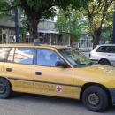 БЧК раздава хранителни пакети на социалнослаби в Пазарджик 