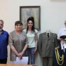 Офицер от резерва дари материали за военното образование на НМО