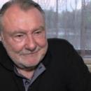 Васил Михайлов помага на болни с пенсията си от 400 лева