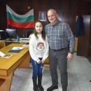 11-годишно момиче намери портфейл с пари и го предало в полицията